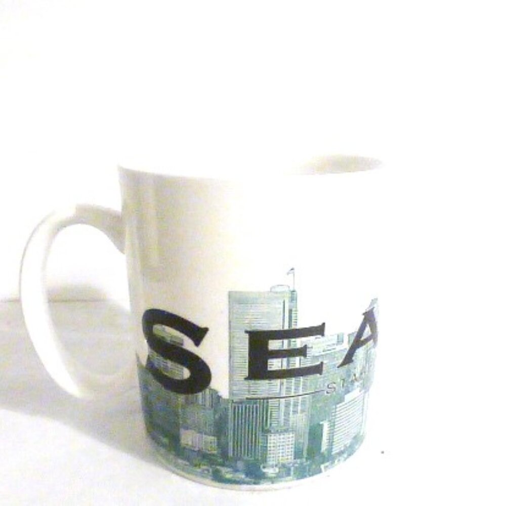 BIG 2002 STARBUCKS SEATTLE Coffee Mug Skyline Series One Emerald City Barijta
